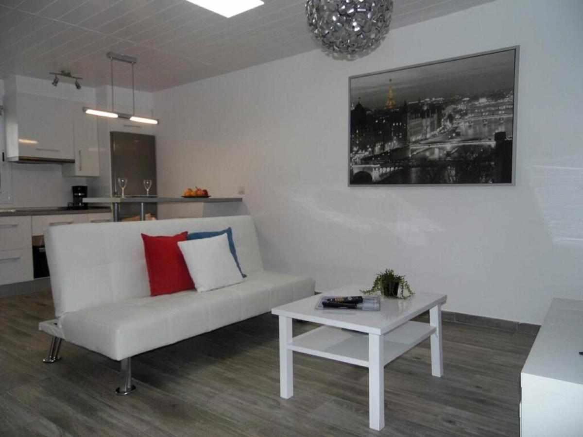 Apartamento Lola คอร์ราเลโฮ ภายนอก รูปภาพ